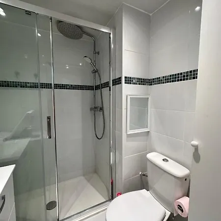 Nice Bright Studio With Garden On The Port Апартаменти